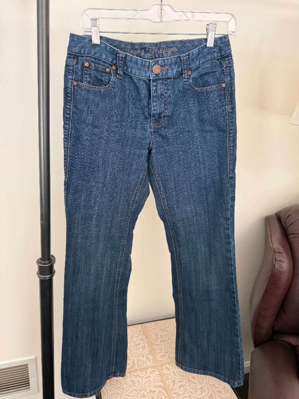 Tommy Hilfiger Bootcut Jeans Size 4S Medium Dark Wash Denim Stretch